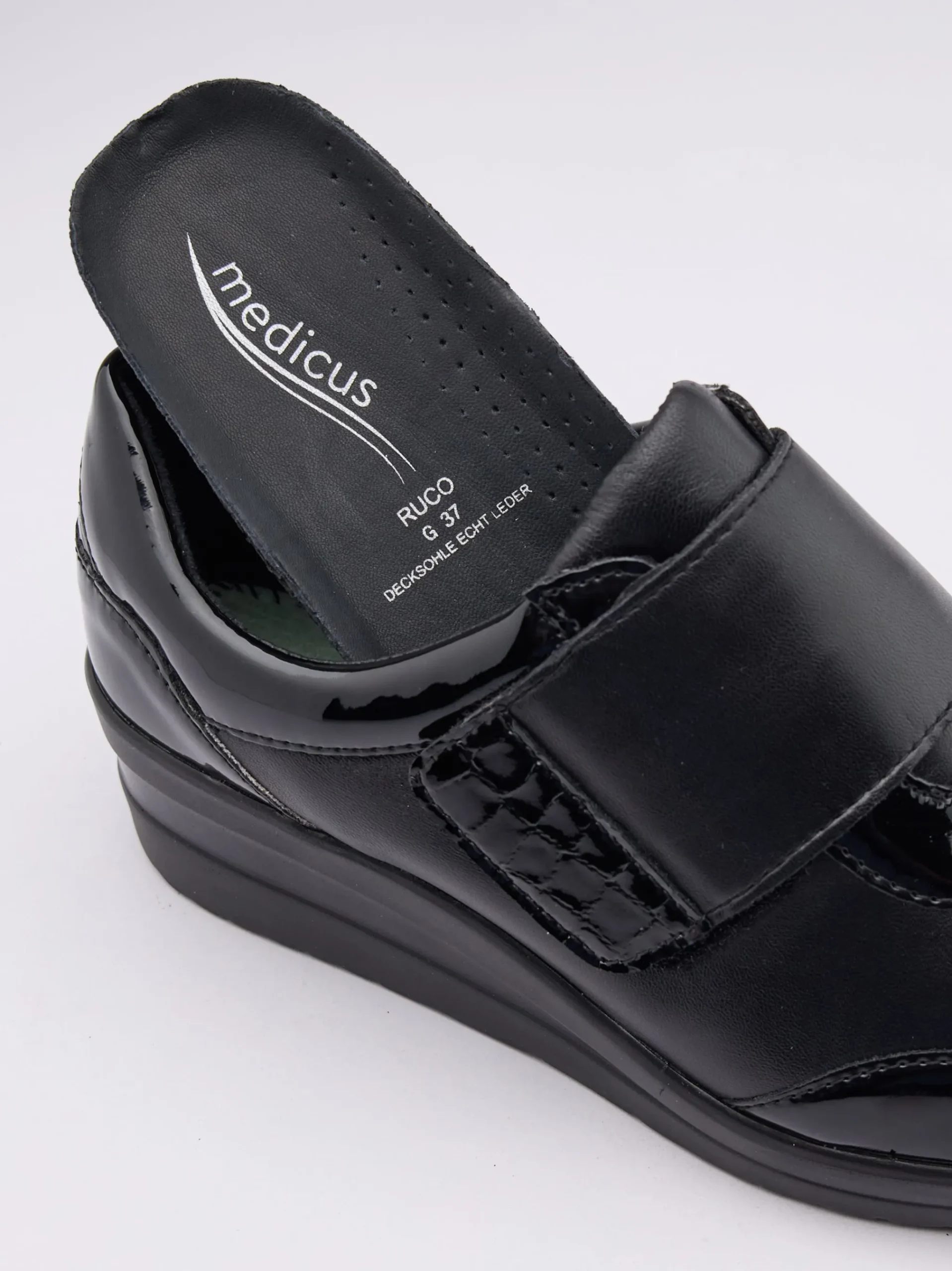 Online Medicus Scarpa bassa Nero