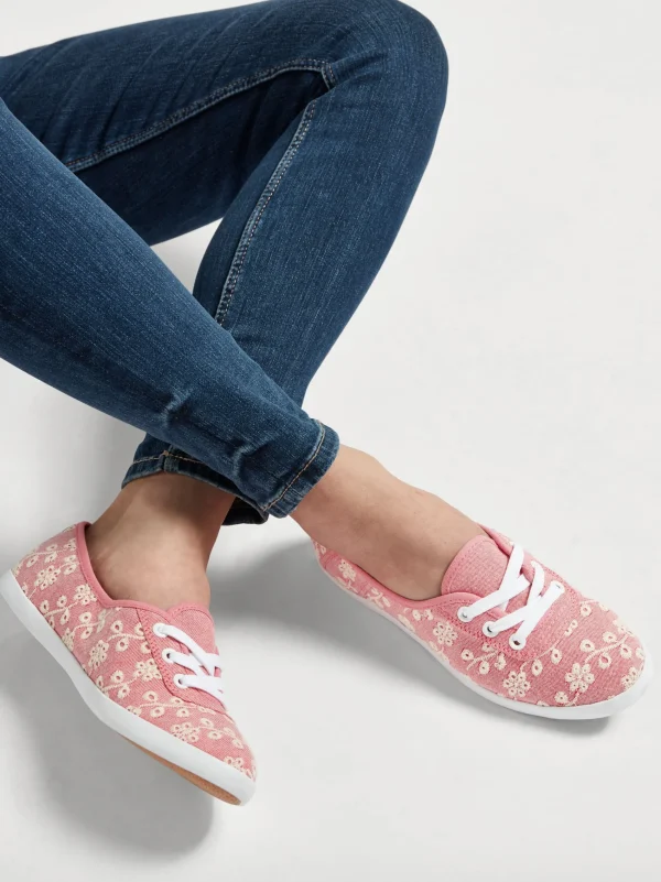 Shop Graceland Slip-on Rosso