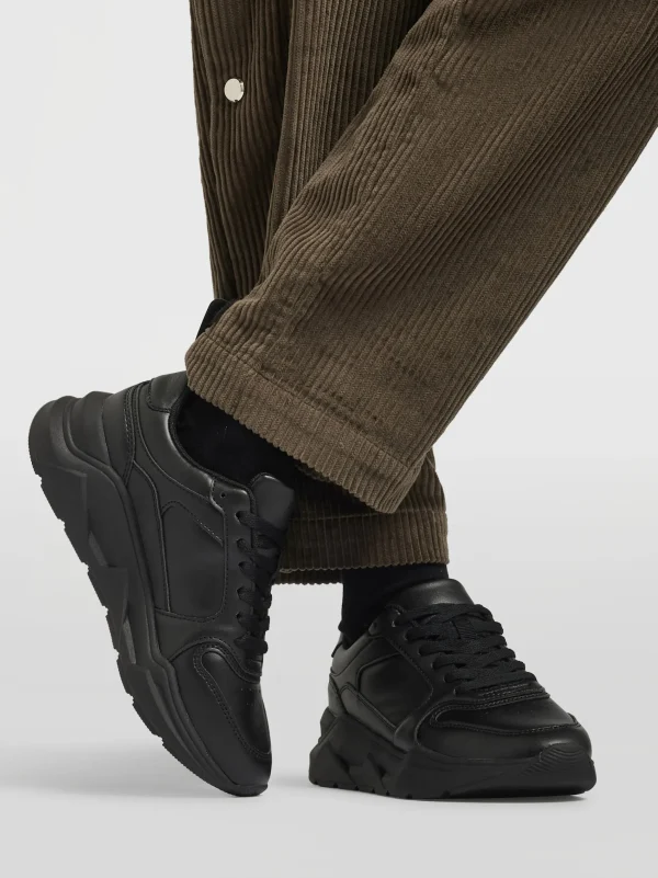 Shop Graceland Sneaker Nero