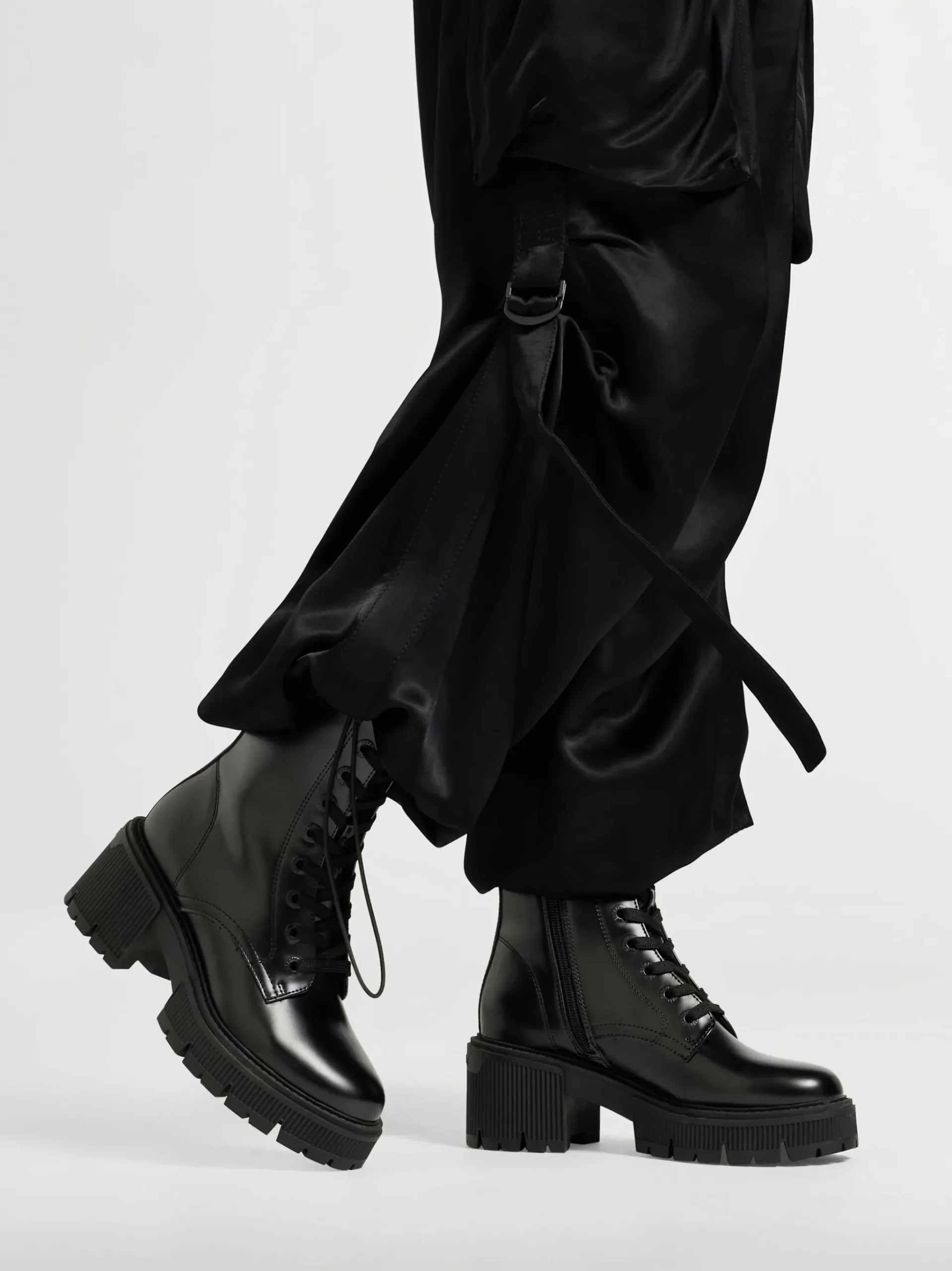 Store ESPRIT Stivale allacciato Nero